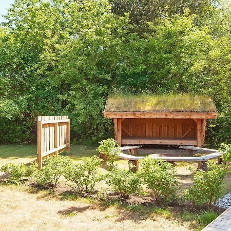 8 Person Holiday In Эбельтофт